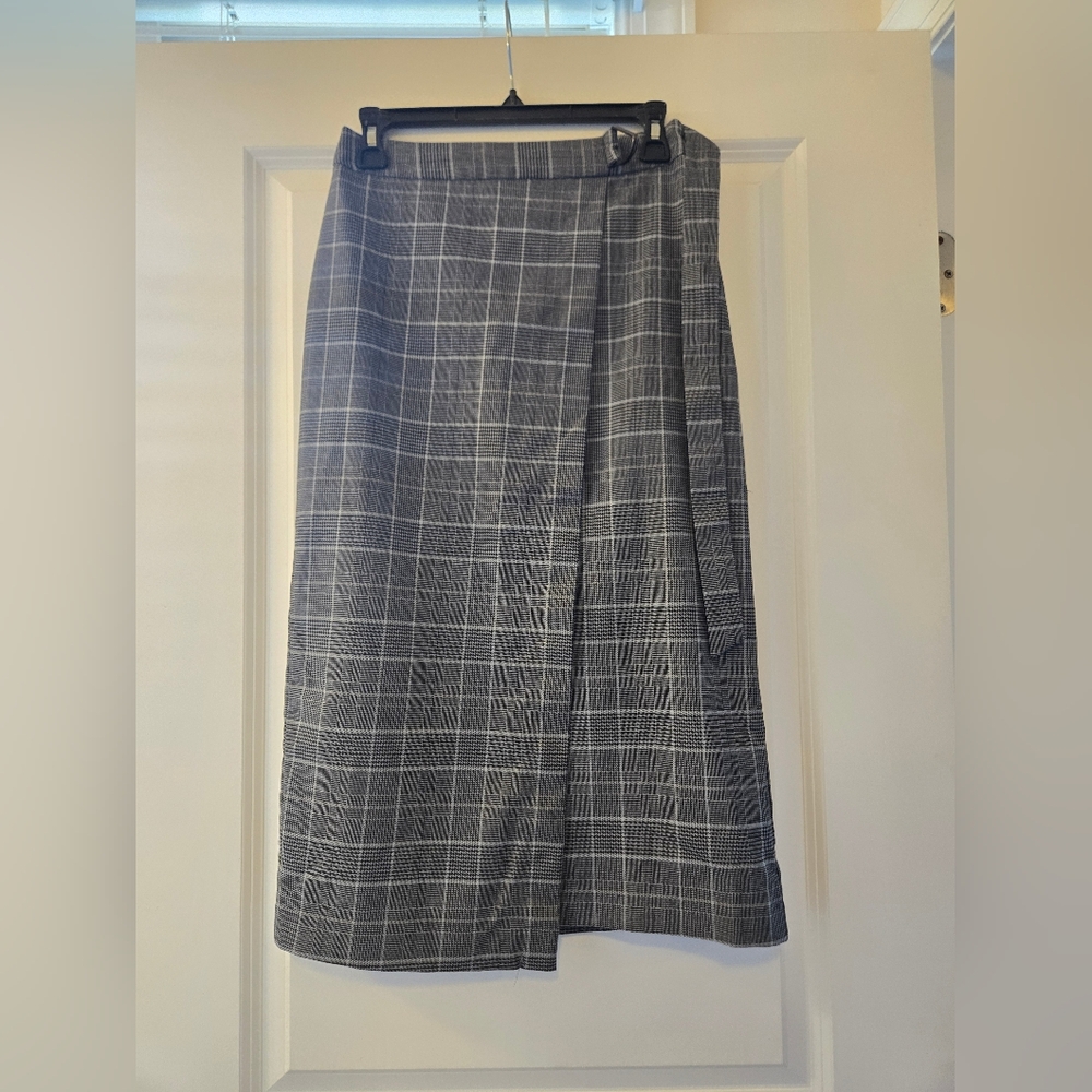 Banana Republic Factory Gray Checkered Midi Skirt